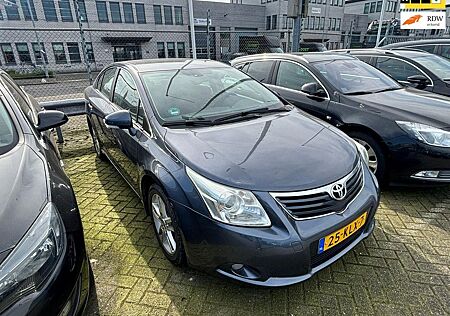 Toyota Avensis 1.8 VVTi Dynamic EXPORT