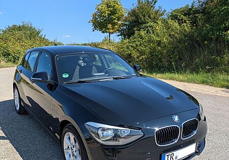 BMW 116i Lederlenkrad SHZ PDC hinten Klimaautomatik