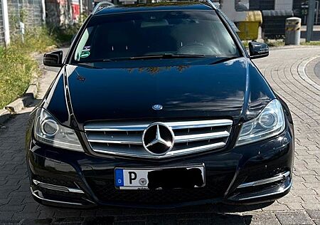 Mercedes-Benz C 200 CDI T AVANTGARDE; Standhzg.; Navi;...