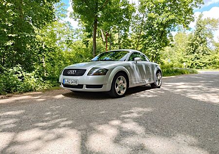 Audi TT Coupe 1.8T 132 kW -