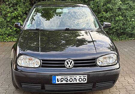 VW Golf Volkswagen 1.6 AUTO EDITION Edition *Klima
