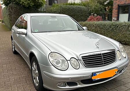 Mercedes-Benz E 200 KOMPRESSOR CLASSIC Classic