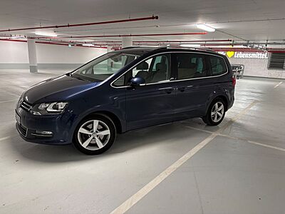 Volkswagen Sharan 2.0 TDI SCR 177PS DSG Highline PANO AHK