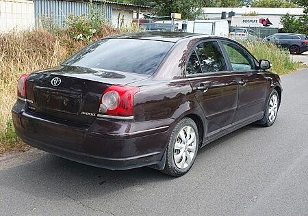 Toyota Avensis 1.8-l-VVT-i Klimaautomatik