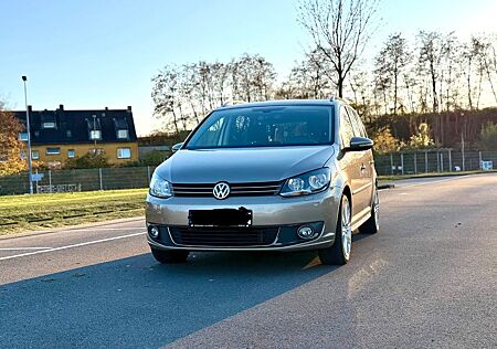 VW Touran Volkswagen 2.0 TDI DSG Comfortline BlueMotion Te...