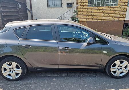 Opel Astra 1.4 Turbo Edition Edition