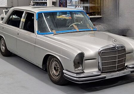 Mercedes-Benz 300 SEL 6.3