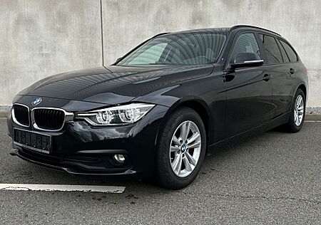BMW 318 Baureihe 3 Touring d LED/E Sitze