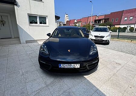 Porsche Panamera 4S E-Hybrid S