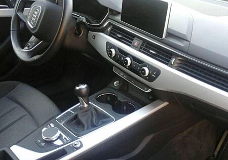 Audi A4 2.0 TDI ultra Avant -