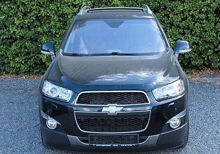 Chevrolet Captiva 2.2 4WD 7-Sitzer+Leder+SSD+AHK+