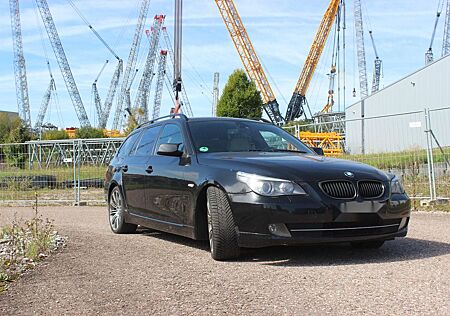 BMW 530i Touring E61