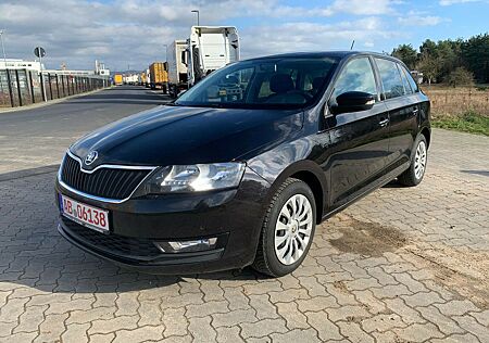 Skoda Rapid Spaceback Ambition*Navi*SHZ*PDC*