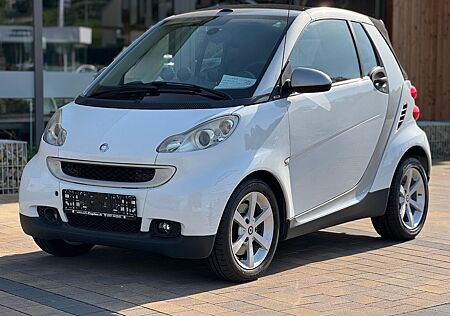 Smart ForTwo cabrio *LEDER*Alu*NAVI*Automatik*