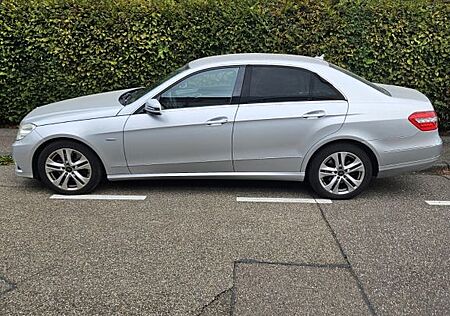 Mercedes-Benz E 350 CDI 4MATIC BlueEFFICIENCY -