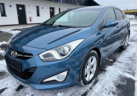 Hyundai i40 Style*1.Hand*Kupplung neu*TÜV*