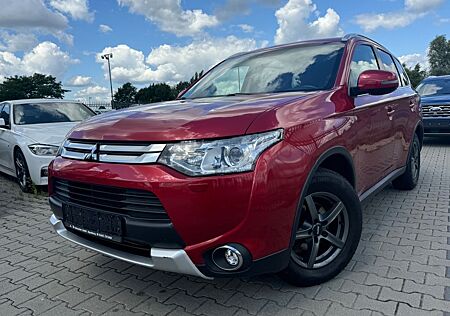 Mitsubishi Outlander ClearTec Instyle 4WD Navi Leder 7 Sitz