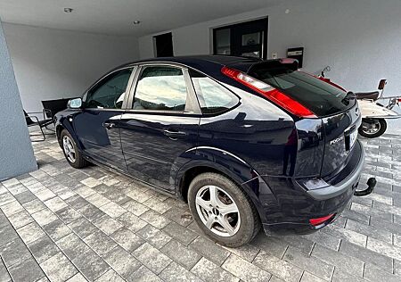 Ford Focus 1,6 Style Style