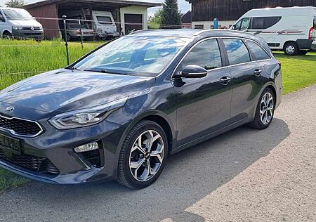 Kia Cee'd Sportswagon Ceed SW Spirit Navi Kamera 8xAlu Sitzhzg 1.Hand