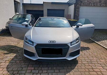 Audi TT Roadster 2.0 TFSI S tronic -