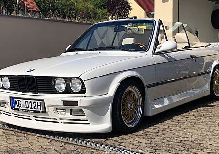 BMW 325