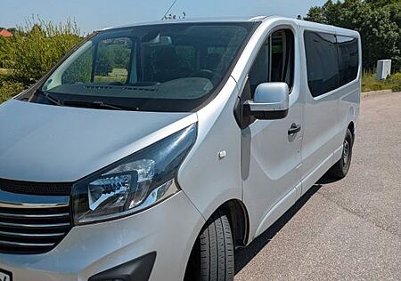 Opel Vivaro , Motor + Getriebe top !!!