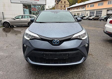 Toyota C-HR Hybrid Team D