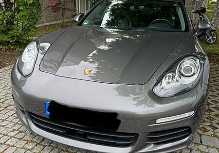 Porsche Panamera Diesel -