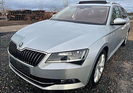 Skoda Superb CombiStyle/Pano/Xenon/AlCantara/Cam/SzHG/