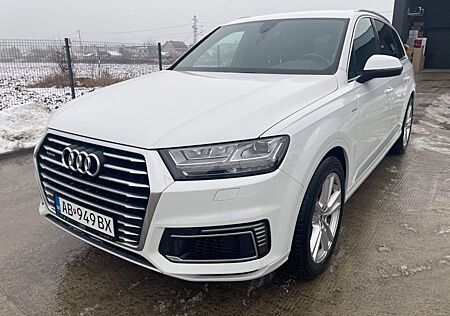 Audi Q7 e-tron 3.0 TDI quattro tiptronic -
