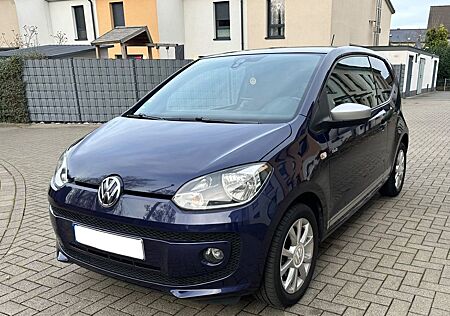 VW Up Volkswagen ! 1.0 75 PS 8x BEREIFT CLUB ! BMT