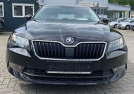 Skoda Superb gebraucht kaufen Skoda Superb Lim. Active*1 Hand*Tempomat*TÜV & AU NEU