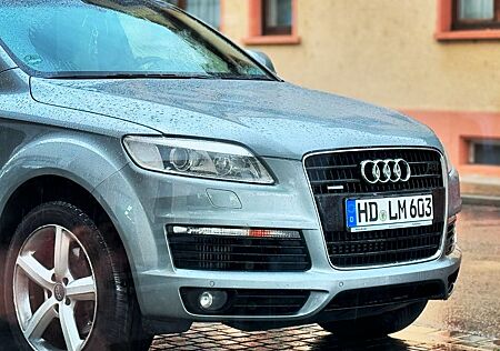 Audi Q7 3.0 TDI (DPF) quattro tiptronic -