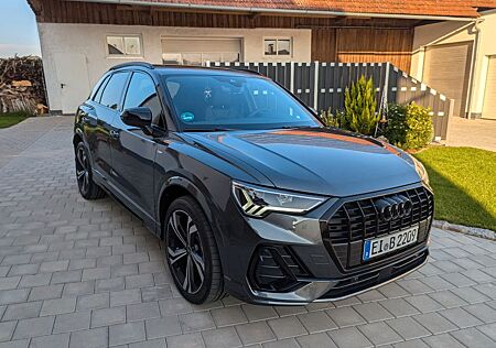 Audi Q3 35 TDI S tronic S line AHK SH Panoramo