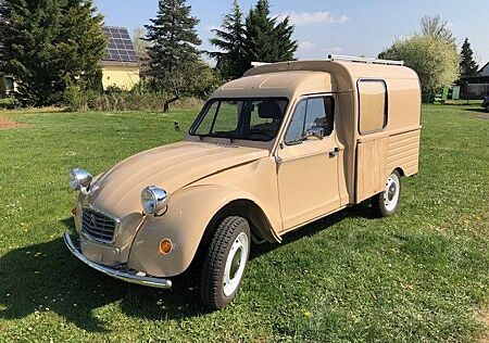 Citroën 2 CV Acadiane Campingausbau
