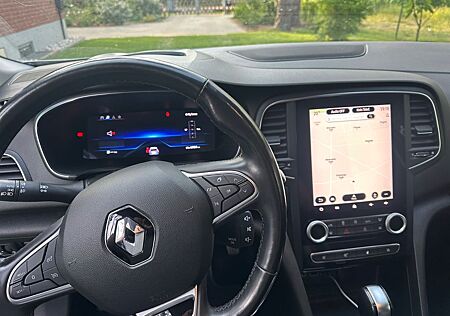 Renault Megane TCe 140 EDC GPF Intens Grandtour Intens