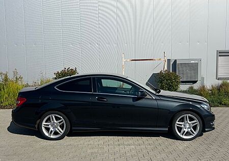 Mercedes-Benz C 250 BlueEFFICIENCY Coupé Autom. -