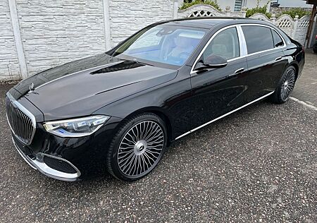 Mercedes-Benz S 580 MAYBACH 4M MANUFAKTUR WHITE EBODY 4D 3xTV