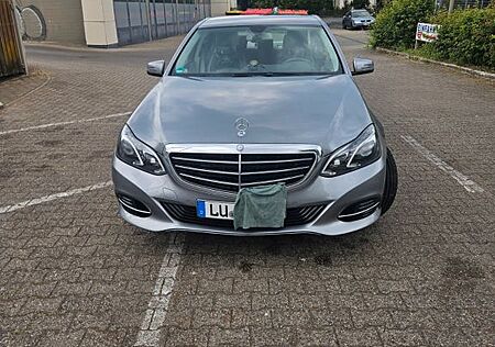 Mercedes-Benz E 300 BlueTEC -