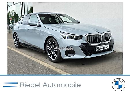 BMW 520i M Sportpaket Komfortsitze Standhzg. AHK