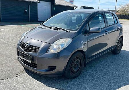 Toyota Yaris 1,4-l-D-4D Life