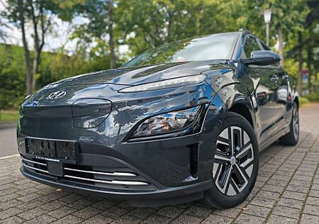 Hyundai Kona Select Elektro 64kWh|SOH97%|Garantie05/2030