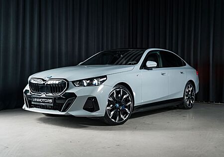 BMW i5 40 eDrive M Sport/Pano/B&W/Comfort Pack/ACC