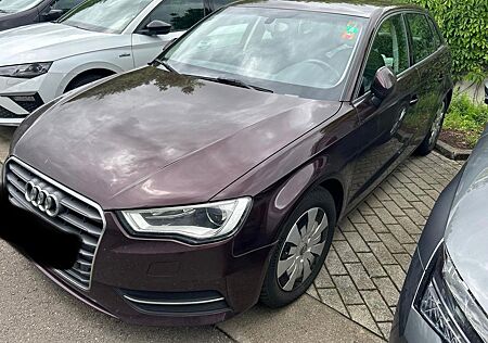 Audi A3 Sportback attraction Navi*Xenon*