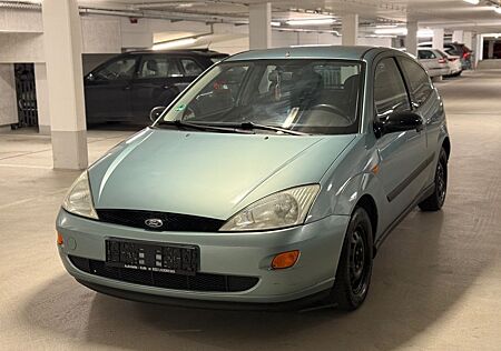 Ford Focus 1.6 Ambiente AUTOMATIK * TÜV NEU