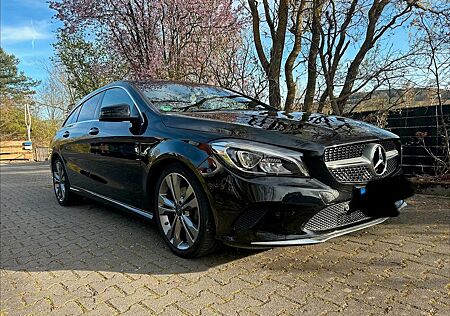 Mercedes-Benz CLA 200 Shooting Brake CLA 200 d 4MATIC DCT ...