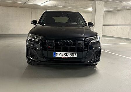 Audi SQ7 , BLACK, PANO, MATRIX LED, HUD, AHK, 8 Reifen