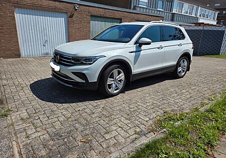 VW Tiguan Volkswagen 2.0 TDI SCR DSG Elegance Elegance