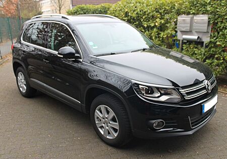 VW Tiguan Volkswagen 2.0 TSI 155kW DSG 4MOT Pano Sitzh Xenon