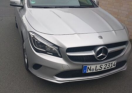 Mercedes-Benz CLA 200 Shooting Brake CLA 200 d Shooting Br...